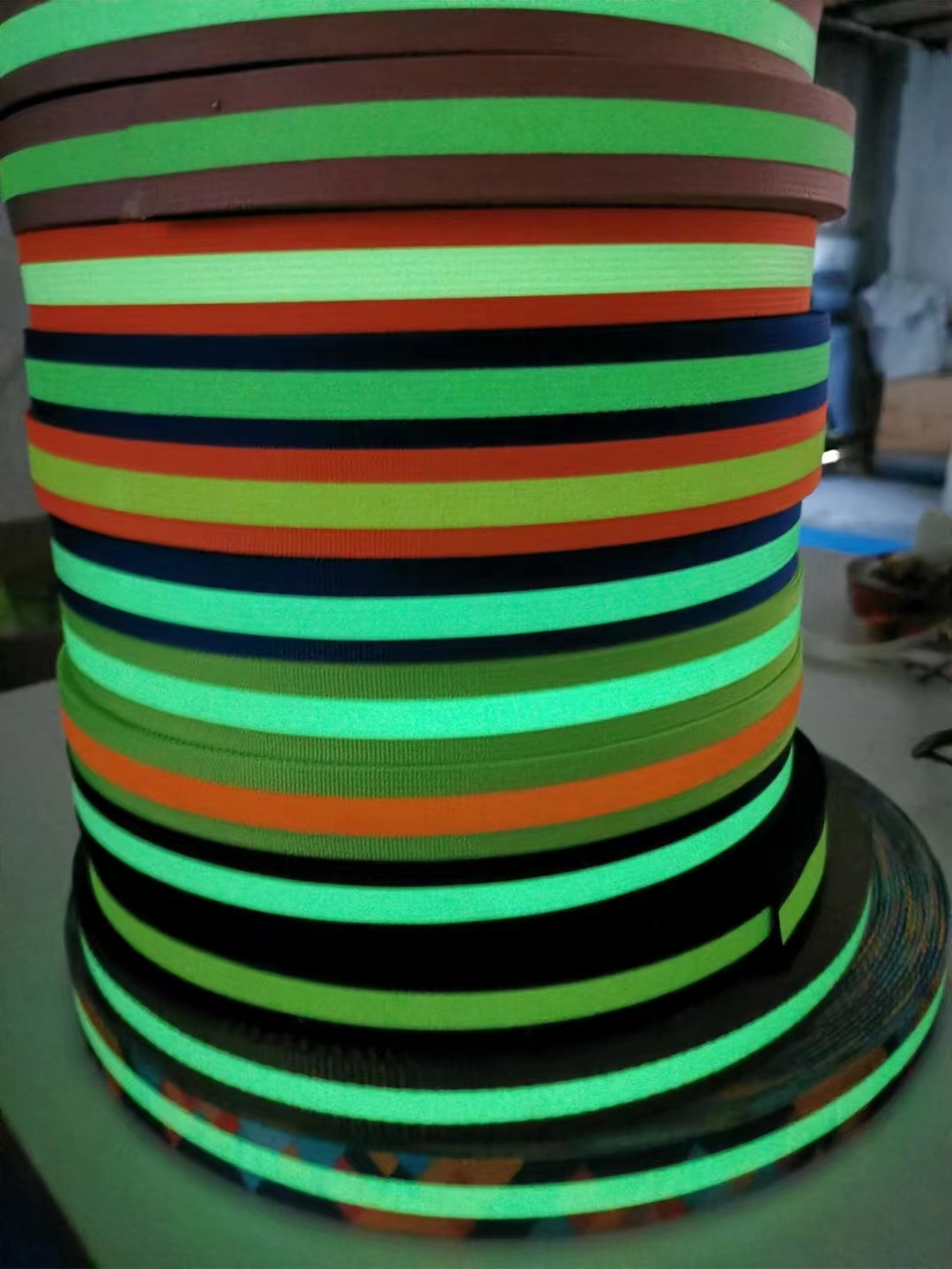 reflective ribbon